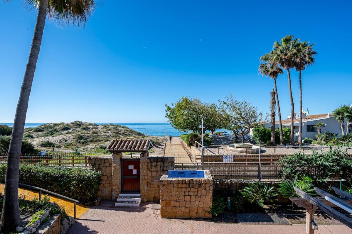 Bright With Swimming Pool And Close To Sea