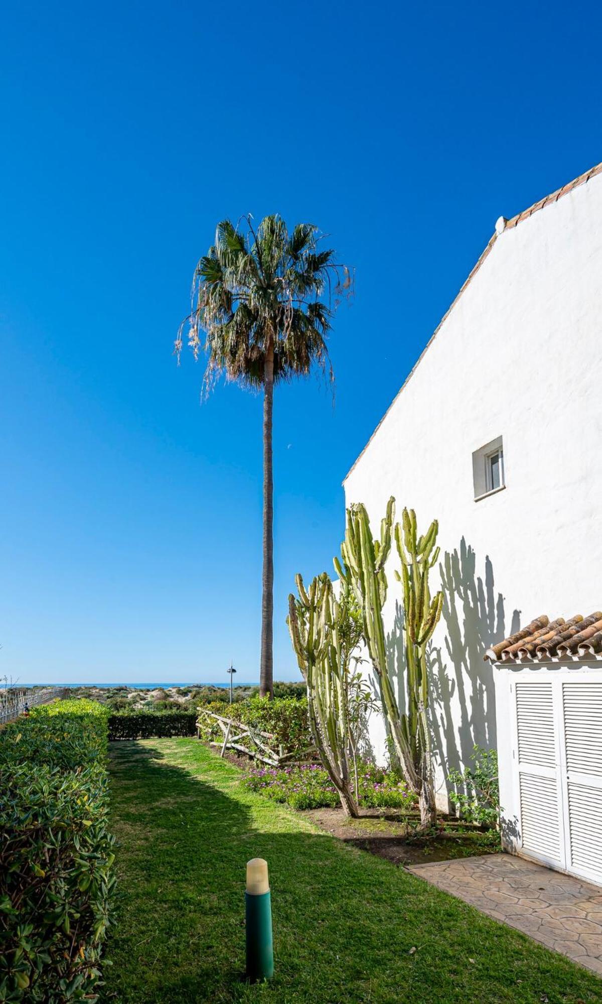 Casa vacanze Bright With Swimming Pool And Close To Sea