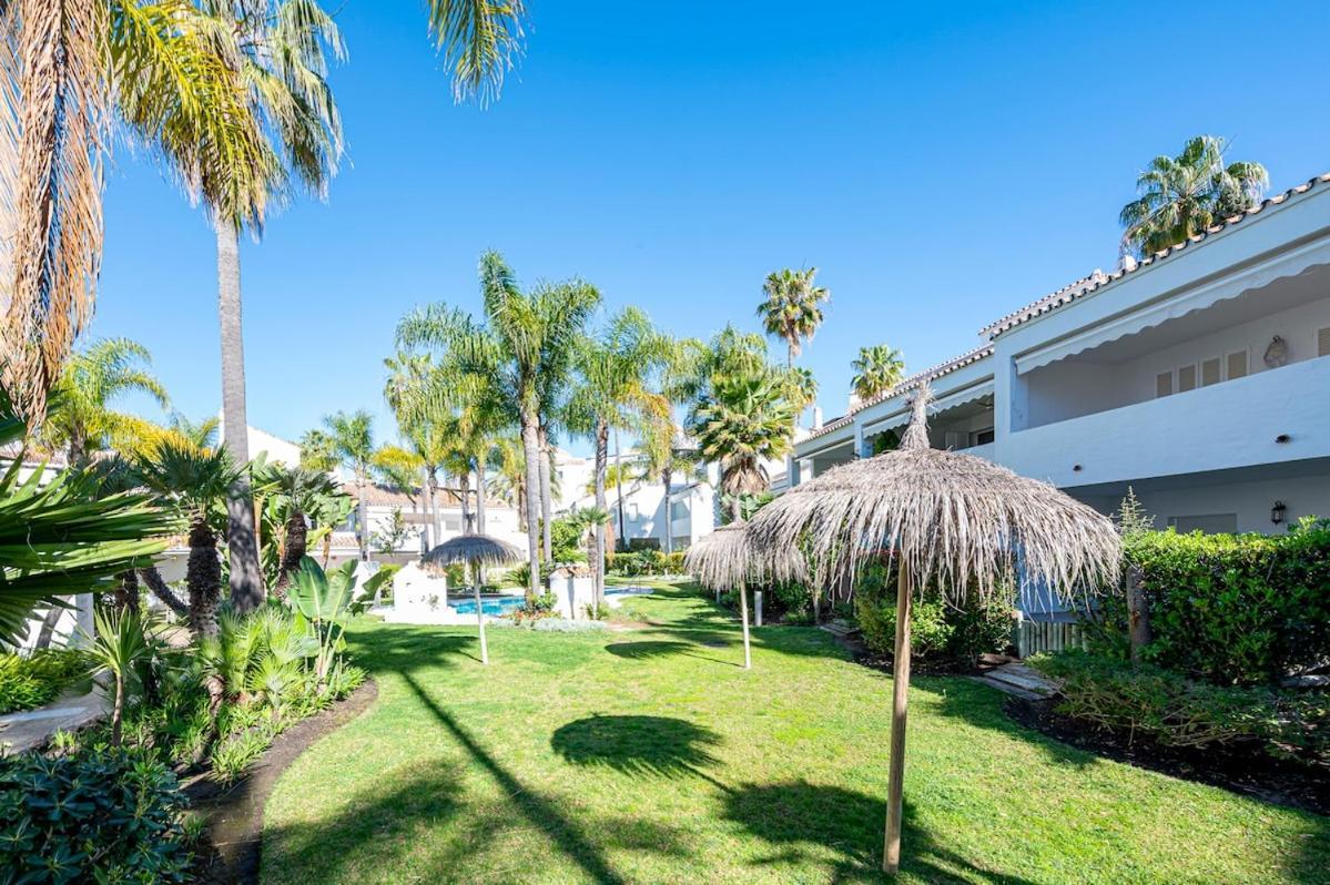 Bright With Swimming Pool And Close To Sea Casa vacanze Marbella