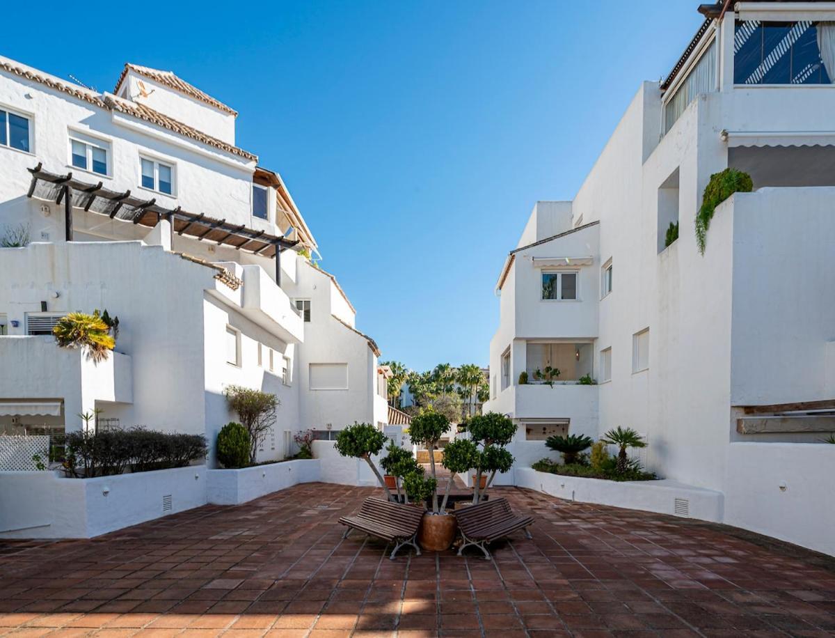 Ferienhaus Bright With Swimming Pool And Close To Sea